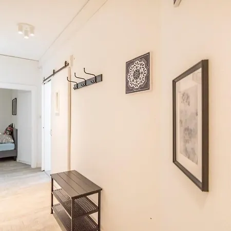 Two Bedroom Apartment And Bathrooms Hamburg Exterior photo