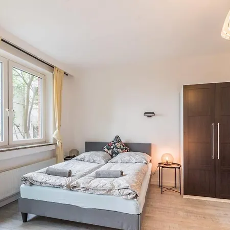 Two Bedroom Apartment And Bathrooms Hamburg Exterior photo