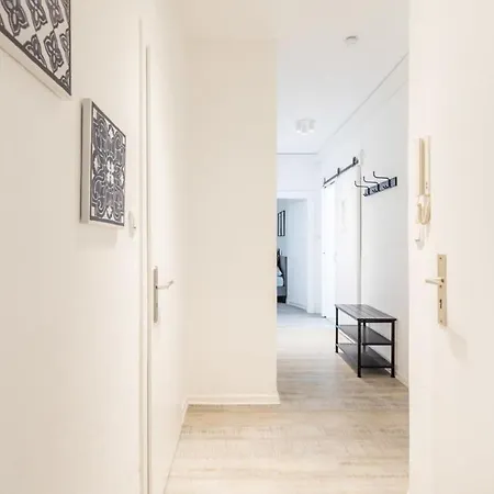 Two Bedroom Apartment And Bathrooms Hamburg Exterior photo