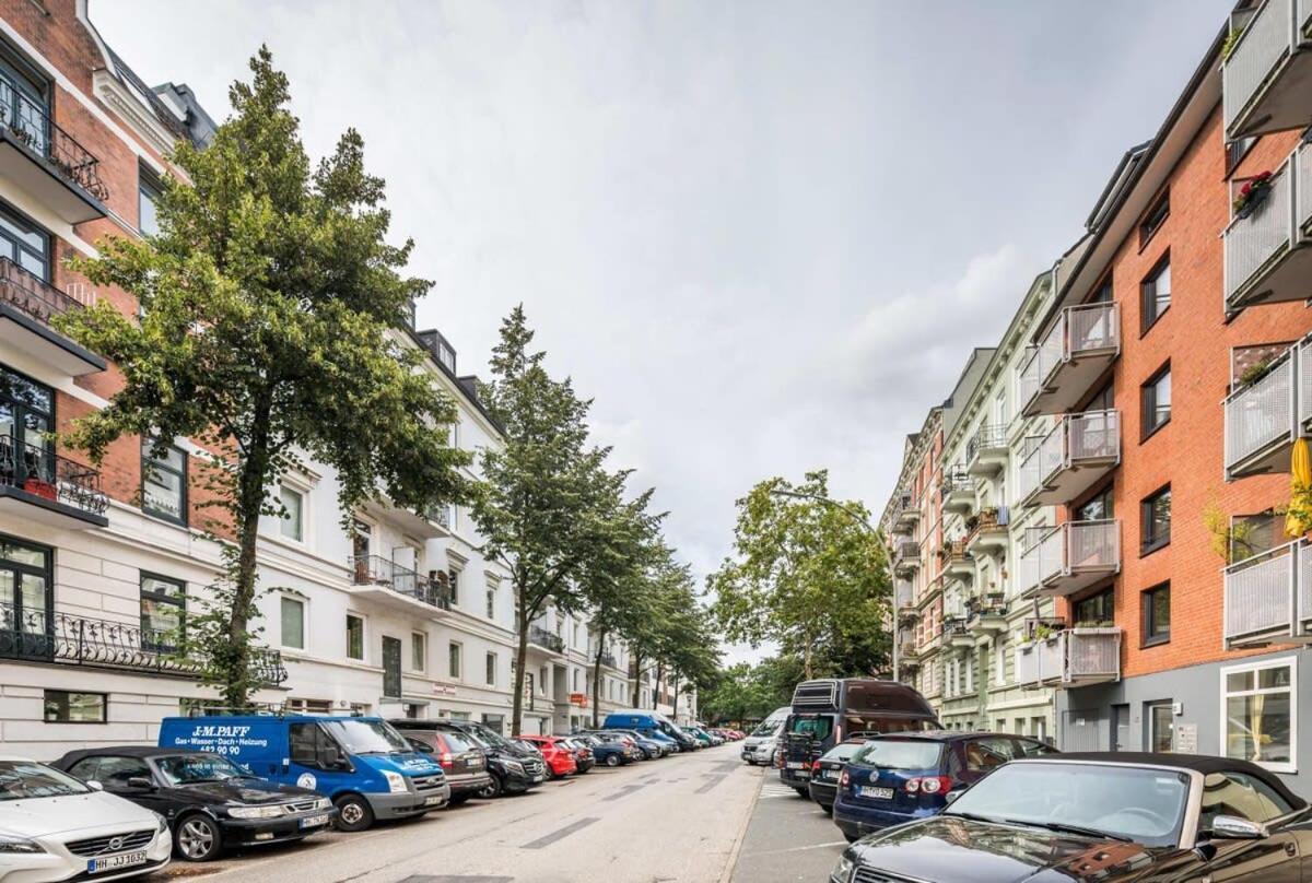 Two Bedroom And Bathrooms Hambourg