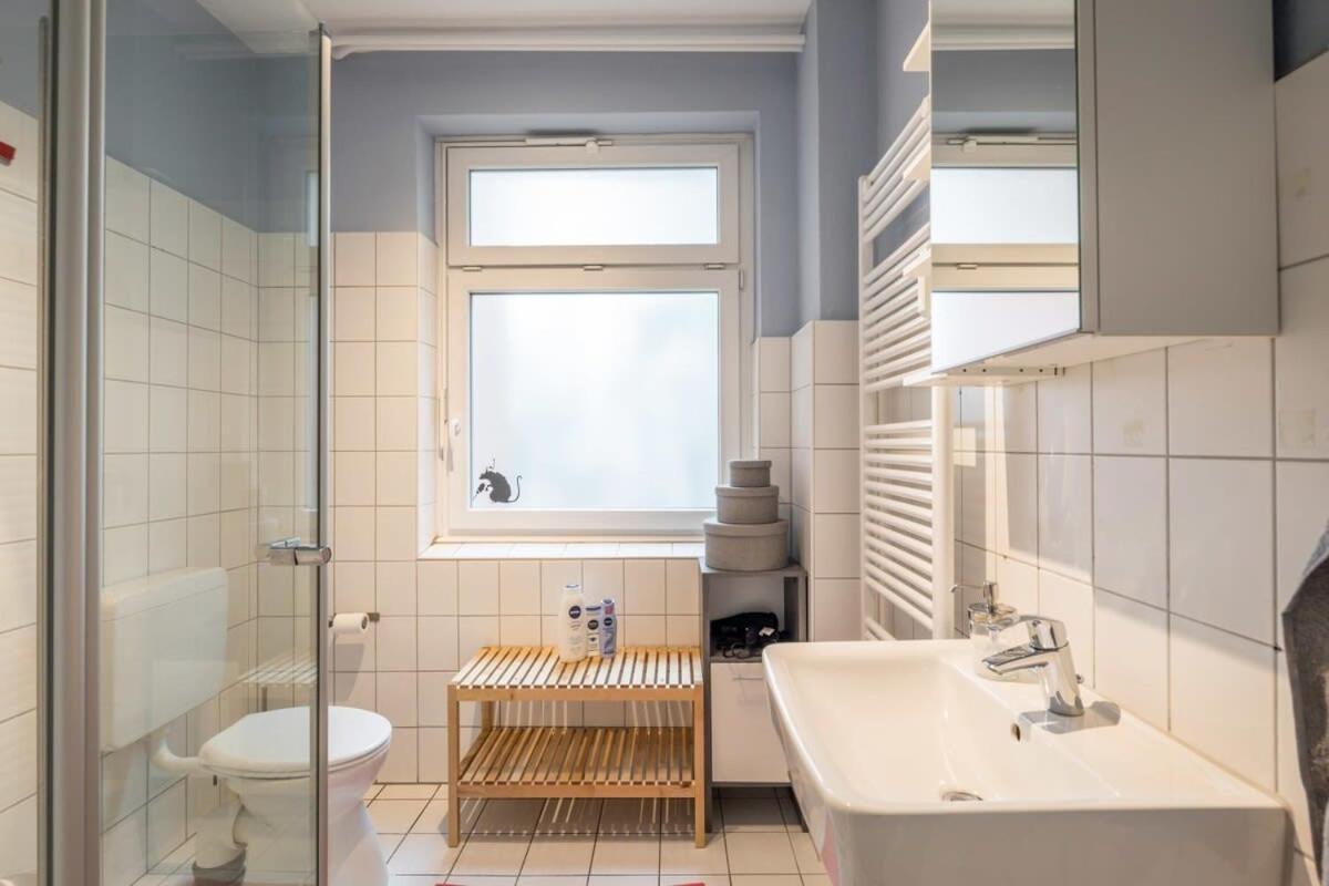 Two Bedroom And Bathrooms Appartement *